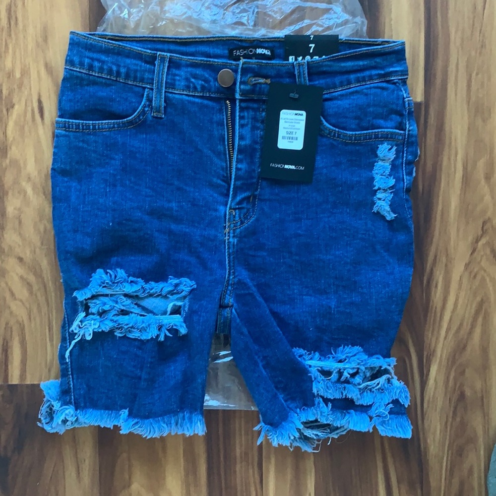 Fashion Nova shorts